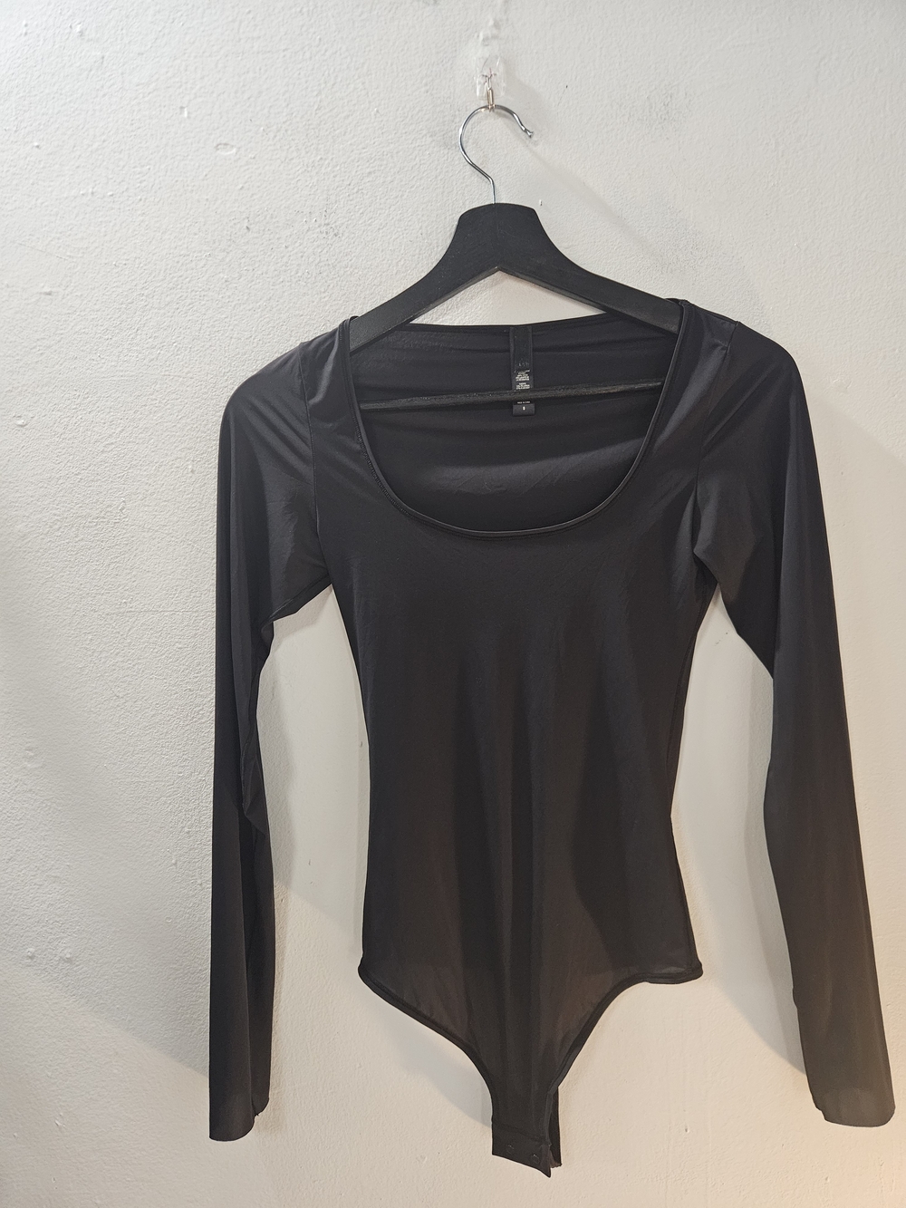 Skims Scoop Neck Long Sleeve Bodysuit